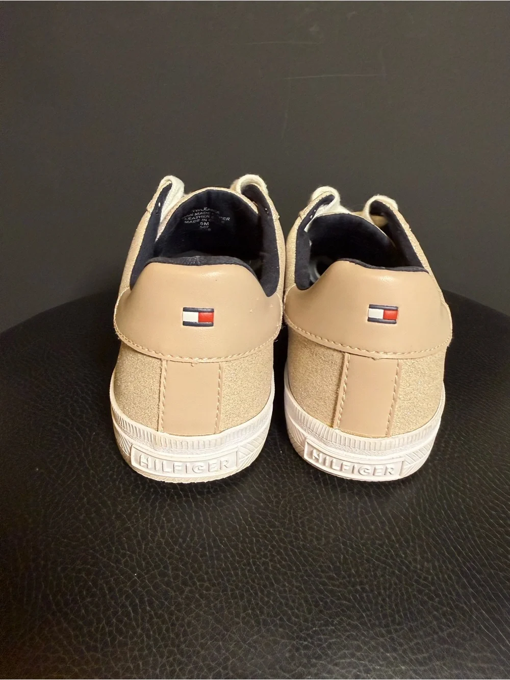 Tommy Hilfiger Twleania Gold Glitter Lace Up Sneakers Women’s Size 9M